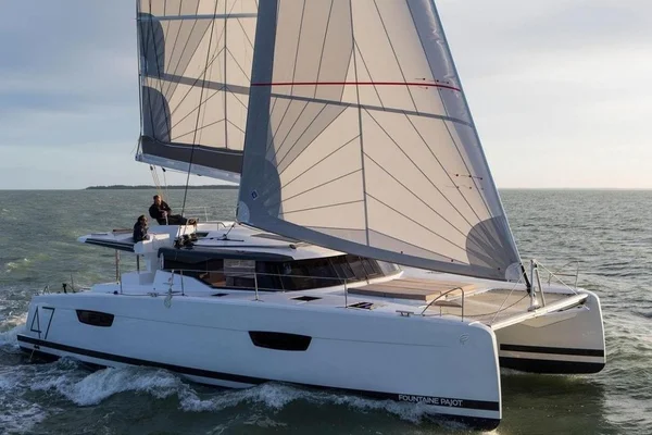 Fountaine Pajot Saona 47 par Waypoints Yacht Charters 