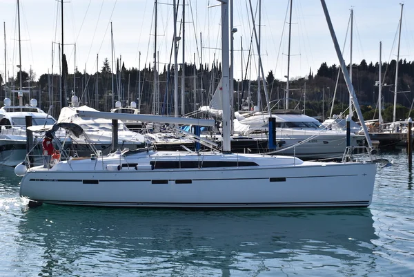 Bavaria 46 Cruiser yritykseltä FreeWave Seget Donjissa