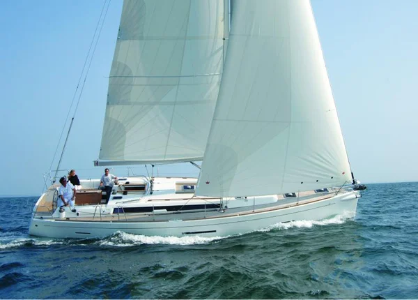 Dufour 450 Grand Large da Kiriacoulis em Kalkara