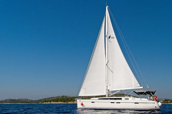 Bavaria 46 Cruiser della Marina Hramina Charter a Murter