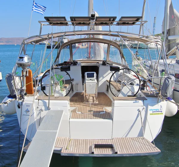 Sun Odyssey 449 af Olympic Yachting i Lavrion
