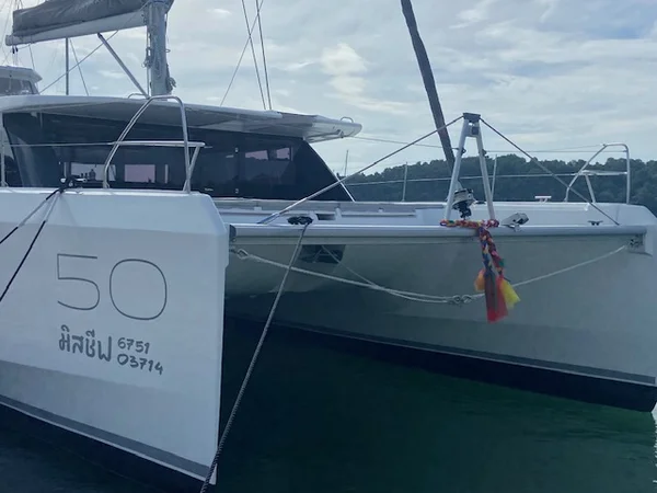 Leopard 50 van Ao Po Grand Marina Charters in Phuket