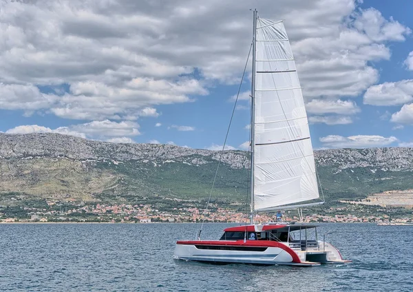 Luna 49 från Luna Charter i Split