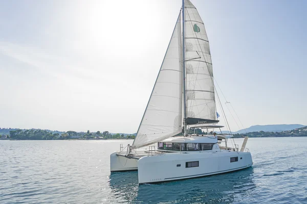 Lagoon 42 from Istion Yachting in Corfu