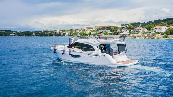 Sessa Fly 47 from Heads Yachting in Sukošan