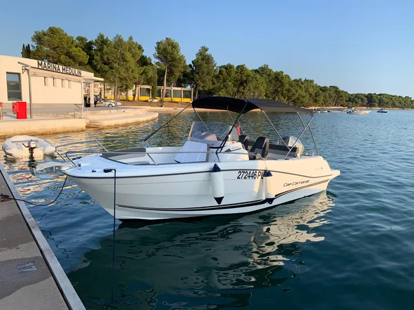Cap Camarat 6.5 della Zoom Boats a Pola