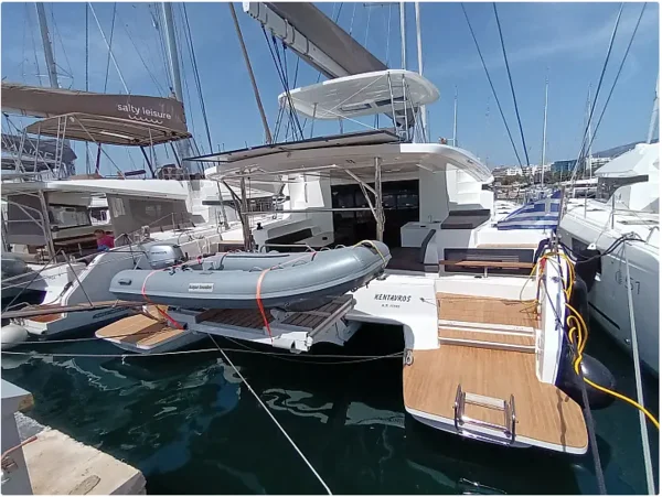Lagoon 51 av MG Yachts i Palairos