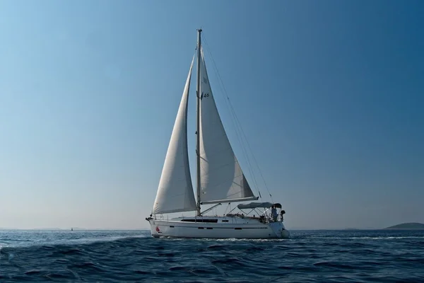 Bavaria 46 Cruiser par Marina Hramina Charter à Murter