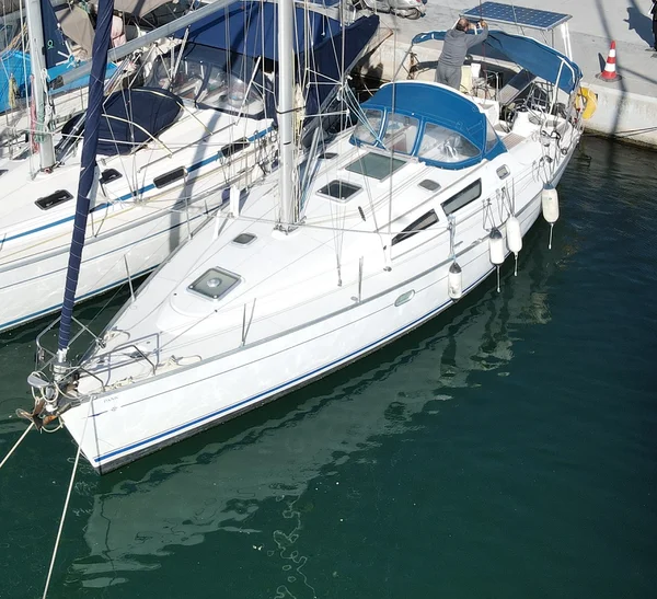 Sun Odyssey 40 par Sail in Greek Waters à Athènes
