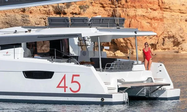 Fountaine Pajot Elba 45 par BVI Yacht Charters à Road Town