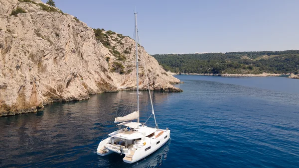 Lagoon 46 van Cata Sailing in Trogir