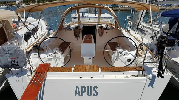 Dufour 412 Grand Large da Pyxis Nautica em Pula