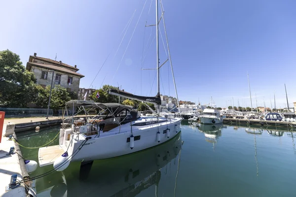 Elan Impression 45 - 4 cab. from Sunturist Charter in Zadar