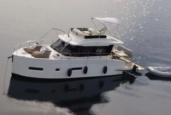 Futura 40 Grand Horizon della Angelina Tours a Vodice