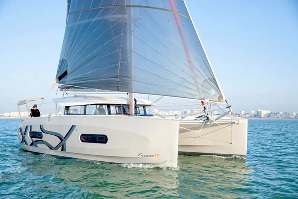 Excess 11 da Blue Wave em Toulon