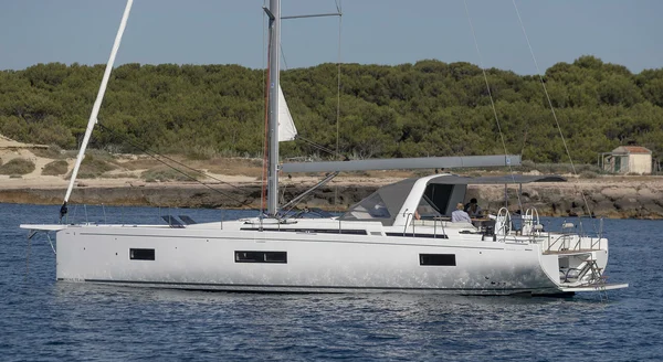 Oceanis 54 from MK Yacht Explorer in Seget Donji