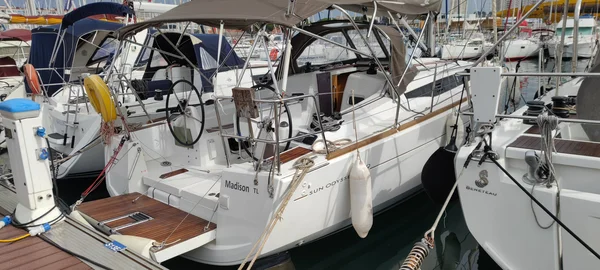 Sun Odyssey 349 da Set Sail em Toulon
