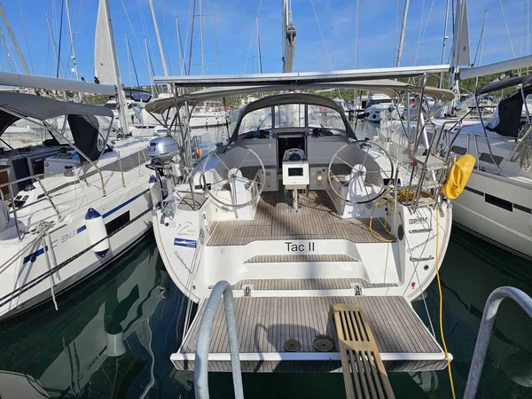 Bavaria 46 Cruiser par Nautic Alliance à Punat